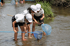 東田小学校